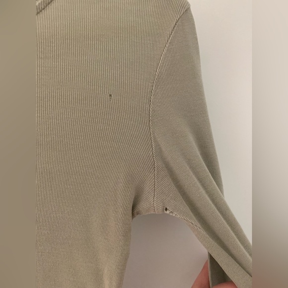Zara ribbed long sleeve cropped top - Picture 2 of 3